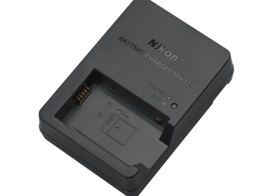 Nikon Batteries / Chargers / Ac Adapters / Grips | Battery Charger MH32 for ENEL25