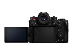 Panasonic Interchangeable Lens Cameras | Mirrorless Cameras Only | Lumix S1R II Body