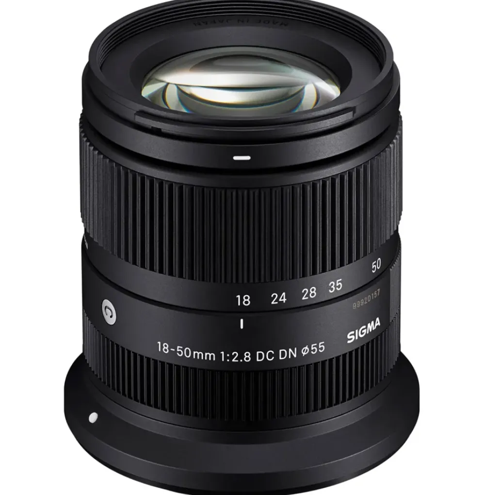 Sigma Wide Angle Zoom | 18-50mm f/2.8 DC DN Contemporary Lens Canon RF-S