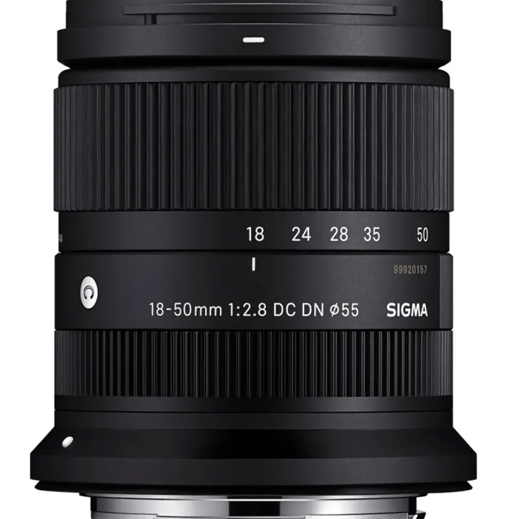 Sigma Wide Angle Zoom | 18-50mm f/2.8 DC DN Contemporary Lens Canon RF-S