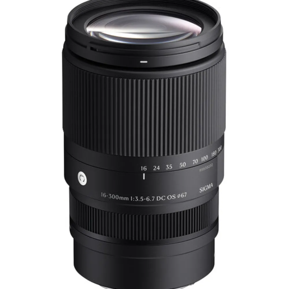 Sigma Wide Angle Zoom | 16-300mm f/3.5-6.7 DC OS Contemporary Lens (Fuji X)