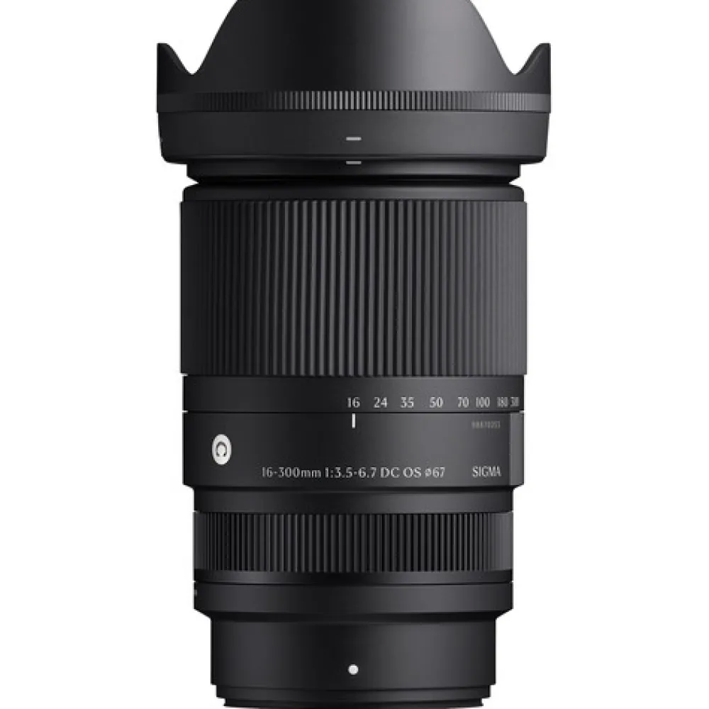 Sigma Wide Angle Zoom | 16-300mm f/3.5-6.7 DC OS Contemporary Lens (Fuji X)