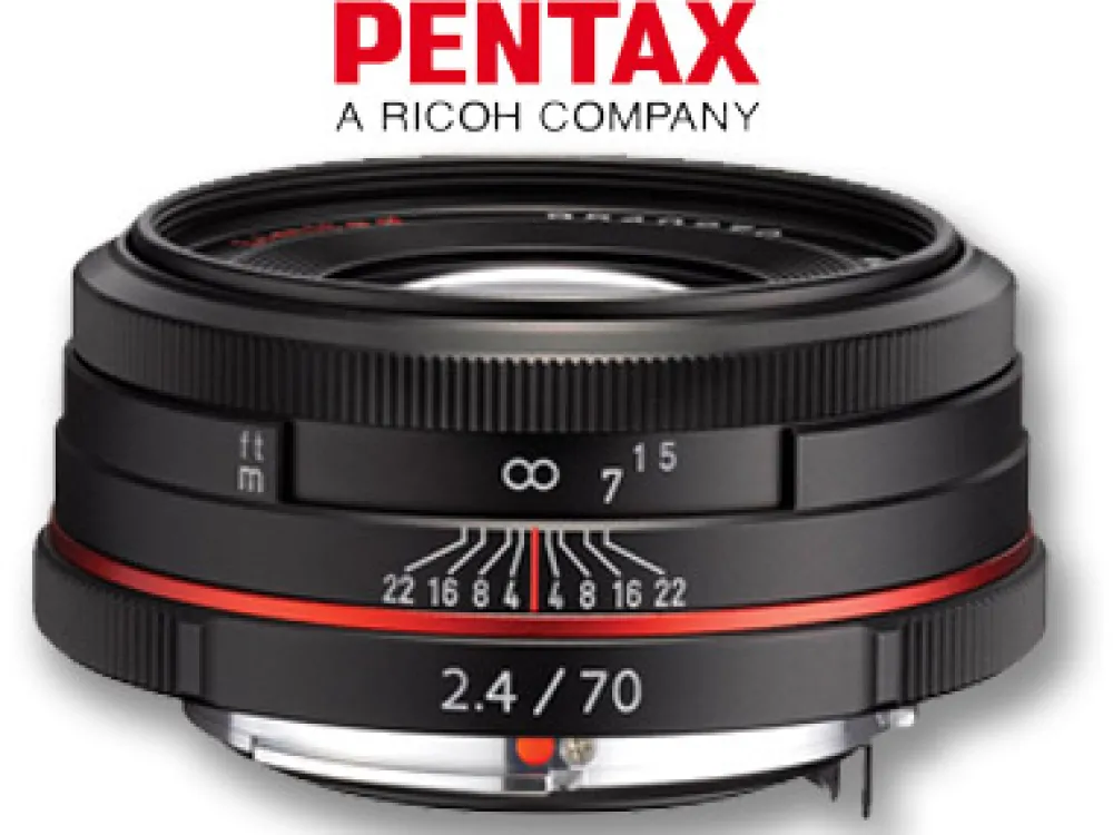 Pentax Telephoto Prime | 70mm f2.4 HD DA Lens Black