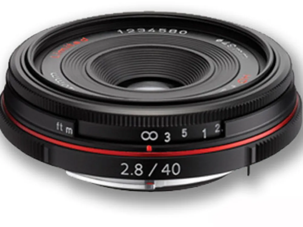 Pentax Wide Angle Prime | 40mm f2.8 HD DA Lens Black #